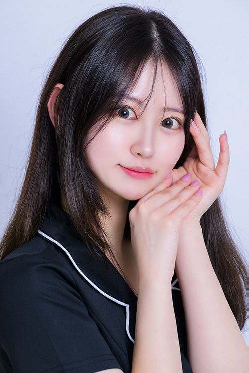 あやな
